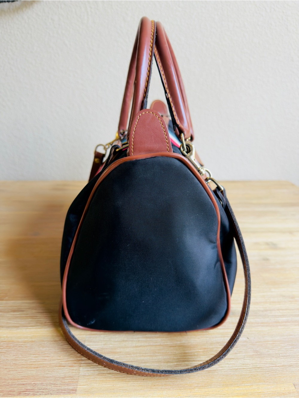 Vintage Lark Travel Purse Carry On Bag Leather Double Handles Shoulder Strap - Picture 7 of 16